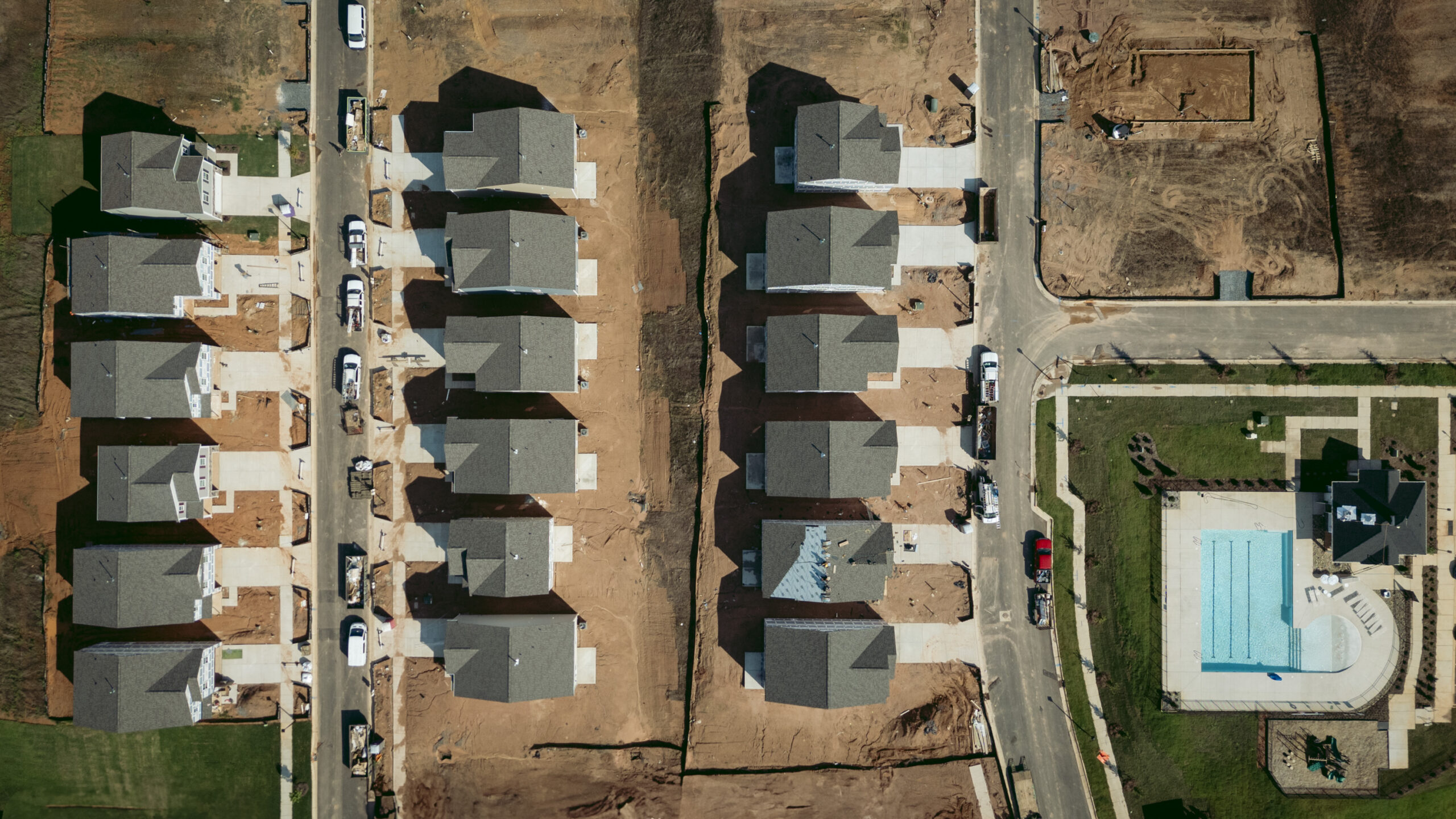 Development under construction between Reedy Creek Park and 485, off the Plaza Extension.